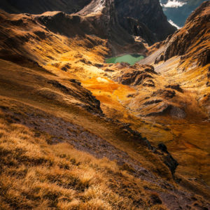 photo-cerces-montagne-lac-lumiere-automne-ombre-paysage