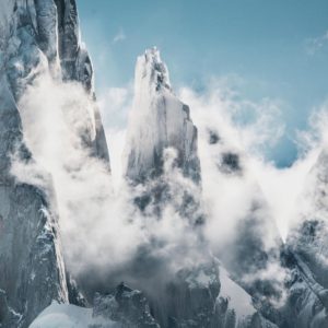 photographie-montagne-glacier-cerro-torre-brume-cime-patagonie-alpinisme