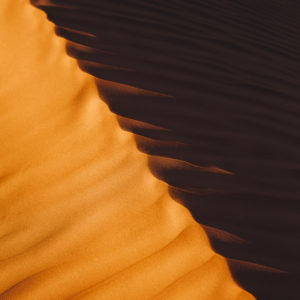 photo-dune-sable-desert-minimaliste-sahara-paysage-abstrait