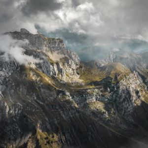 photographe-professionnelle-annecy-tirage-art-encadrement-nature-montagne-tableau-photo-haute-savoie-suisse-symphonie-des-sommets-tournette-parapente-col-de-la-forclaz